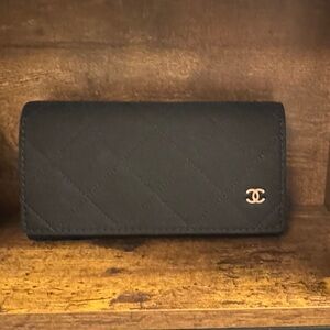 CHANEL Classic Black Quilted glasses Holder